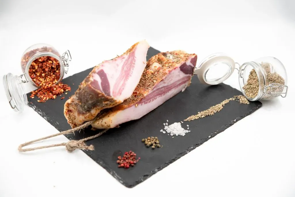 Guanciale stagionato